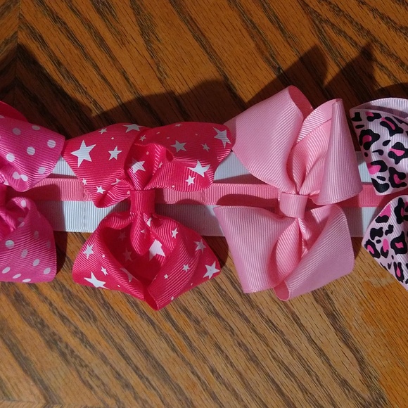 Girls Hair Bows - Picture 4 of 9